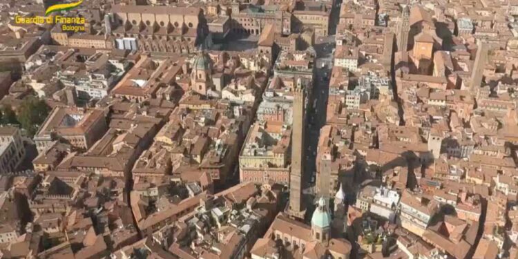 Sequestrati circa 180 mila prodotti non sicuri