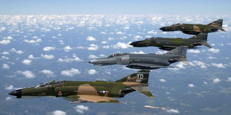 E’ in corso un attacco russo a Kiev è stata attivata la difesa aerea