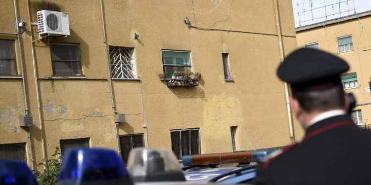 Furto nella notte in un tabaccheria a Pietradefusi. In fuga i malviventi