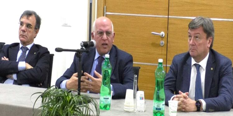 NAPOLI: PRESENTATA DAL PROF. ASCIERTO AGLI ORDINI PROFESSIONALI LA TERAPIA IMMUNOLOGICA PER LA CURA DEL MELANOMA