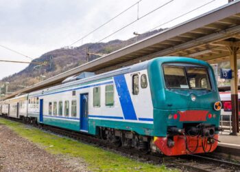 Sciopero generale 8 marzo, treni a rischio: orari, tutte le info