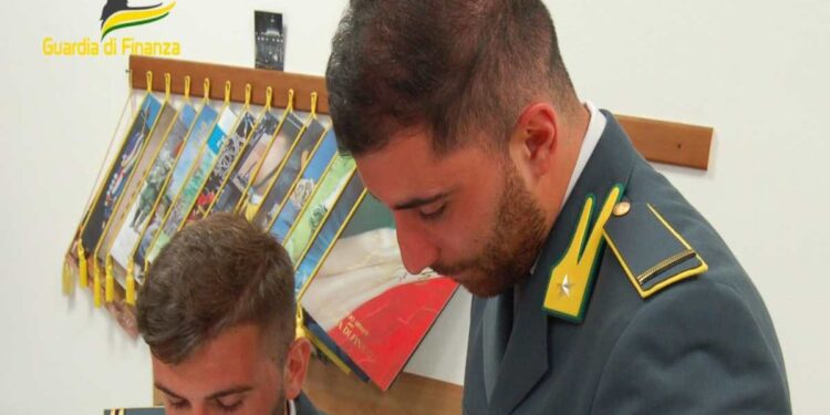 Scoperta una centrale di smistamento di false fatture per euro 39 milioni