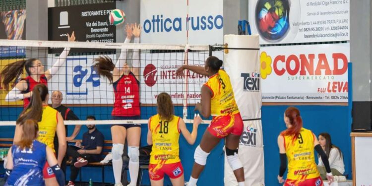 ACCADEMIA, DOMANI AL PALAPARENTE CON MONOPOLI