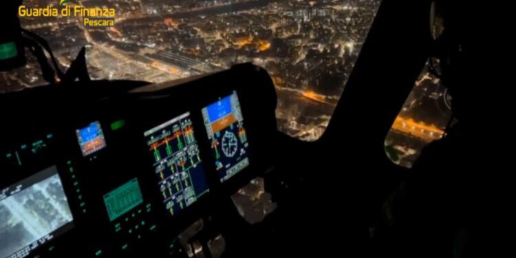 Arrestato amministratore di fatto per bancarotta fraudolenta e reati fiscali