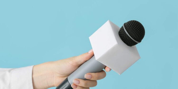 Russia, domiciliari per il giornalista di Forbes arrestato