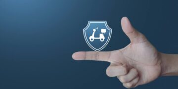 Assicurazione moto nel 2023: a dicembre il prezzo è arrivato al +25%