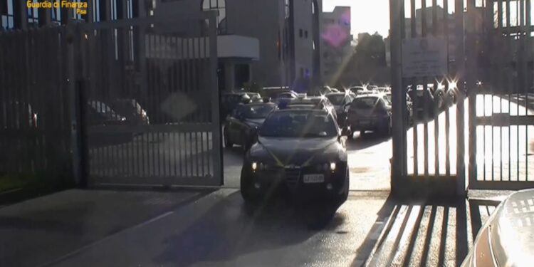 Sequestrati farmaci dopanti vietati e denunciato un soggetto per maltrattamento animali