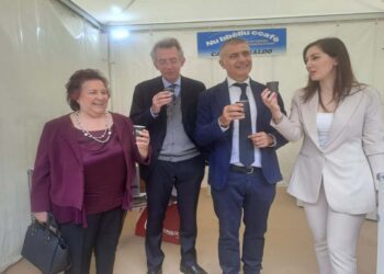 Evento Nu bbèlluccafè: il Sindaco Manfredi “prende il caffè” allo stand di Toraldo