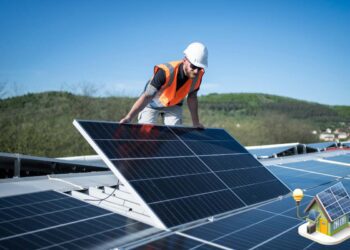Gli impianti fotovoltaici per aziende: un investimento sostenibile e redditizio