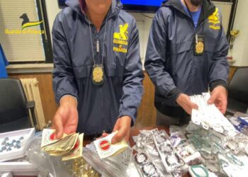 Pescara – L’affaire delle etichette ingannevoli mentre tra Abruzzo e Marche viene smantellata una filiera del falso