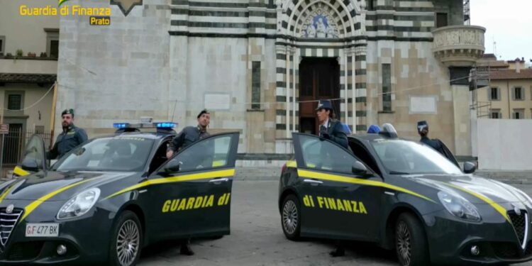Prato – Denunciati 6 soggetti