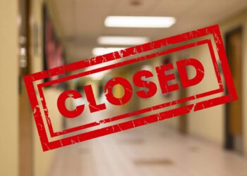 Terremoto Napoli, oggi scuole chiuse a Bagnoli e Fuorigrotta