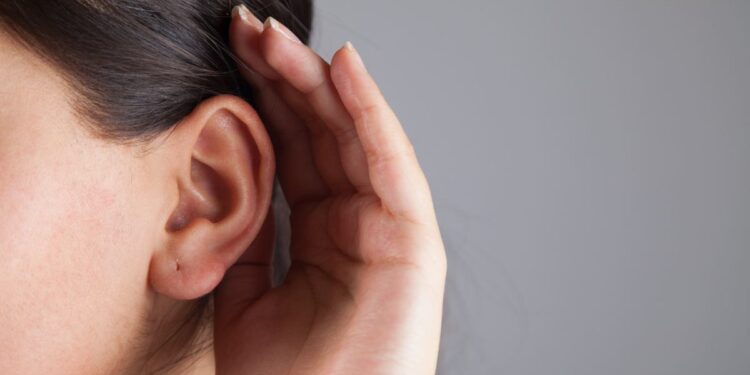 Allarmante: Oltre il 28% degli utenti italiani di allenamenti online riferisce una perdita dell’udito!