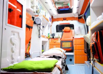 Dramma a Pavia, bimbo di 18 mesi cade dal balcone e muore