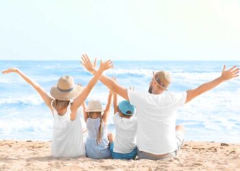 Estate 2024, 38 milioni di italiani in vacanza: cresce la spesa