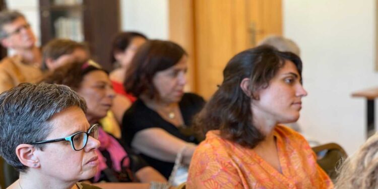 “STORIA DELLE DONNE DI NAPOLI”, PRESENTATO A ISCHIA IL PREZIOSO VOLUME DI YVONNE CARBONARO. TRA LE PROTAGONISTE CONTEMPORANEE C’È ANCHE LUCIA ANNICELLI, DIRETTRICE DELLA BIBLIOTECA ANTONIANA