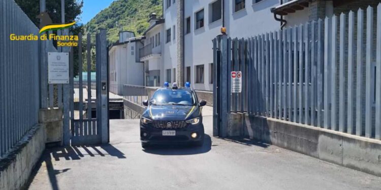Sondrio – Sequestrato lo studio dove esercitava