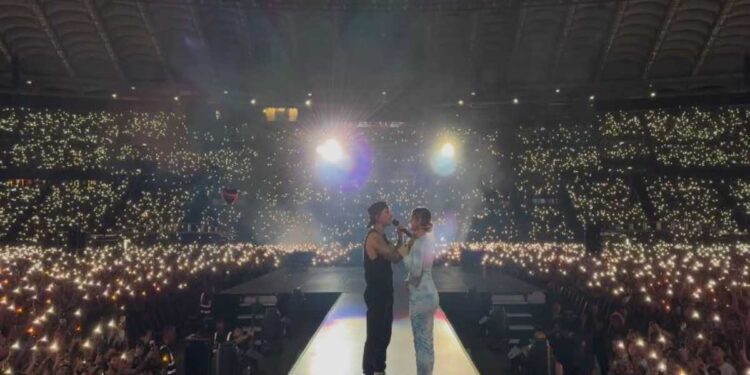 Ultimo aspetta un figlio, la conferma allo stadio Olimpico durante il suo concerto