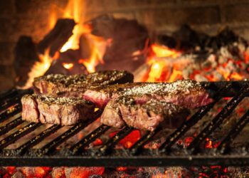 Carne alla griglia: come sceglierla e rimanere in linea