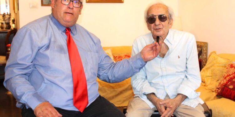 CONSEGNATO AL MAESTRO GIANNI ATERRANO IL PREMIO “PER CHI SUONA LA CAMPANIA”