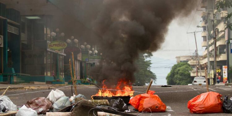 Venezuela, proteste contro vittoria Maduro: 2 morti, decine di arresti