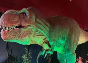 Varese: al via lo straordinario tour nella preistoria con “Dinosauri in città”   dal 3 al 25 agosto, produzione animata di giganteschi dinosauri sino a 23 metri