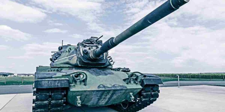 Blindato colpito dai russi a Kursk, fonti militari: “Non è in dotazione a forze armate italiane”