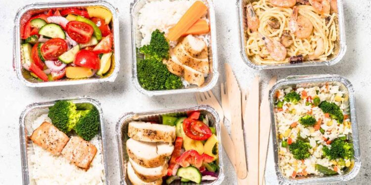 Gadget sostenibili: regalare porta pranzo riutilizzabili e posate ecologiche