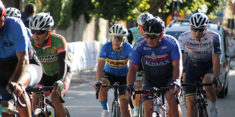 Ciclismo CSI: i neo campioni nazionali della corsa su strada a Teramo