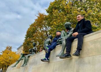 Venezia 81 – 5 set – “STRADE MAESTRE” – IL CINEMA RACCONTA IL TEATRO