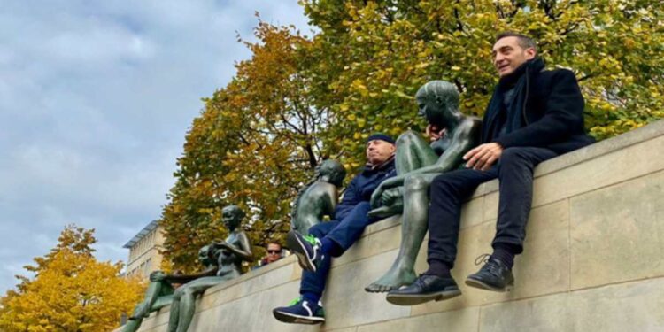 Venezia 81 – 5 set – “STRADE MAESTRE” – IL CINEMA RACCONTA IL TEATRO