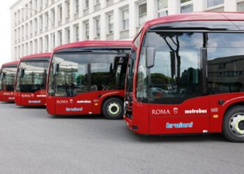 Roma: Tpl periferico, presentati i nuovi bus elettrici
