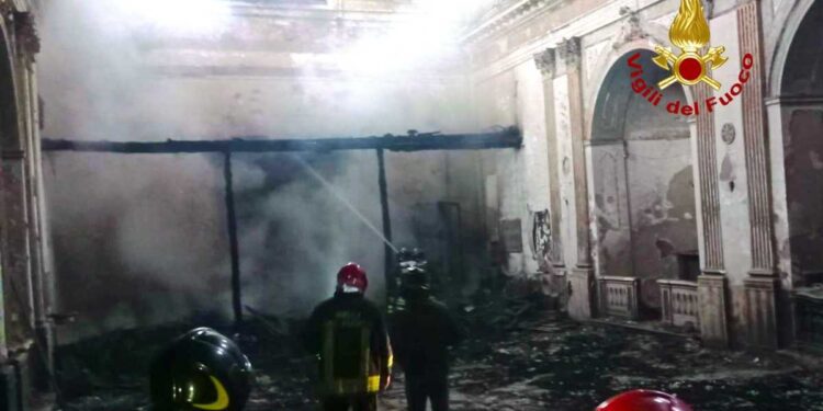 Incendio a Torre le Nocelle, le prime immagini dopo l’incendio