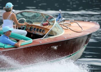 rofeo Carlo Riva, alla Marina di Lisanza un Super Ariston del 1971 vince il Best in Show