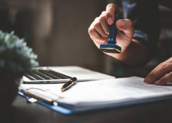 Differenze tra Certificati Camerali: Guida Completa per Capire Quale Certificato Richiedere