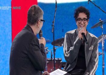 Tananai a ‘Che tempo che fa’ spiega cosa significa “Calmocobra”