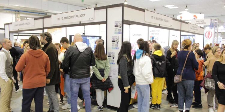 Scoprire il proprio futuro a Exposcuola 2024