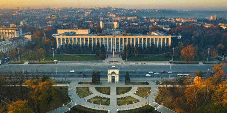 Elezioni Moldova, Maia Sandu vince ballottaggio su sfidante filorusso