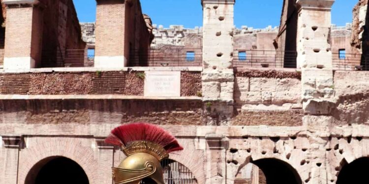 Gladiatori al Colosseo, nasce la petizione per bloccare l’iniziativa di Airbnb