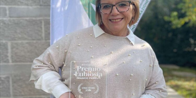 Casolaro riceve il Premio Eubiosia per il suo impegno a sostegno della Fondazione ANT e del progetto di assistenza oncologica domiciliare