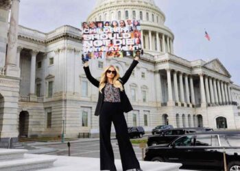 Paris Hilton non esclude un futuro in politica: “La mia voce può fare la differenza”