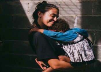 Il Giorno dell’Abbraccio: Celebrare il Potere dei Contatti Umana il 21 Gennaio