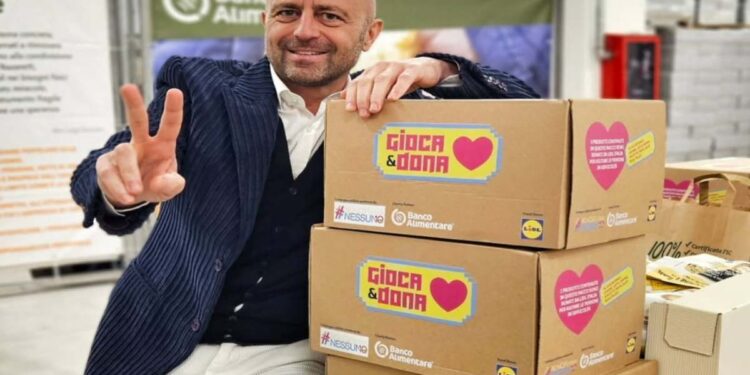 Luca Abete consegna 40.000 pasti al Banco Alimentare con SuperFoody