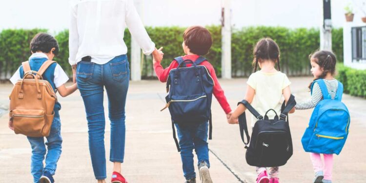 Sintomi del rientro a scuola: Come affrontarli con curiosità e creatività