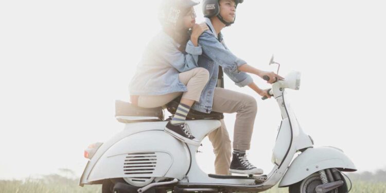 Cosa c’è da sapere prima di acquistare uno scooter