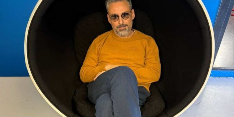 Chi è Brunori Sas: il Cantante in Gara a Sanremo