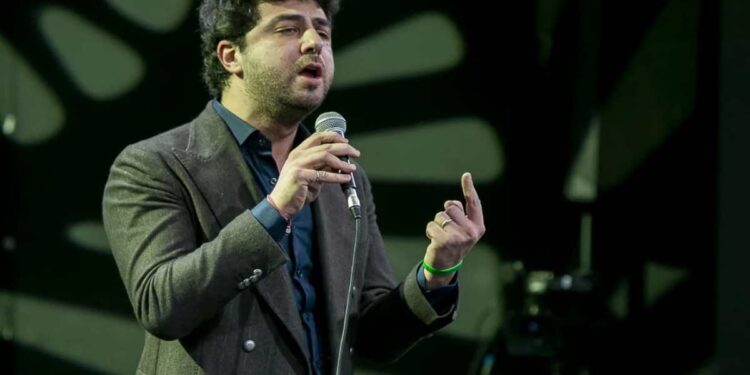 ElleErre vola a Casa Sanremo con “Vuless Capì”, fuori il 17 febbraio