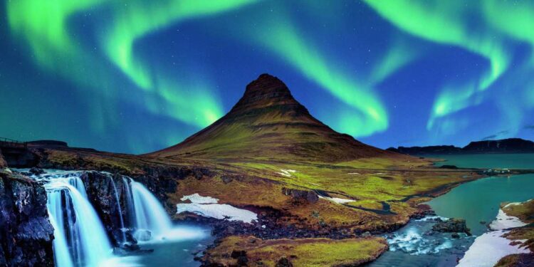 Tutti pazzi per l’Islanda: raddoppiano le prenotazioni verso questa meta dopo il brano dei Pinguini Tattici Nucleari