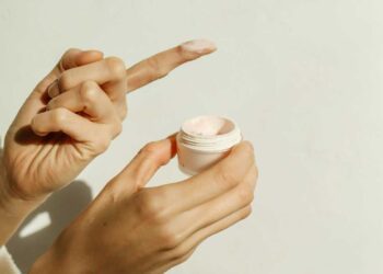 Trattamenti di bellezza anti-age: le nuove opzioni naturali per il benessere e la salute della pelle
