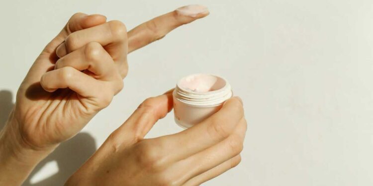 Trattamenti di bellezza anti-age: le nuove opzioni naturali per il benessere e la salute della pelle